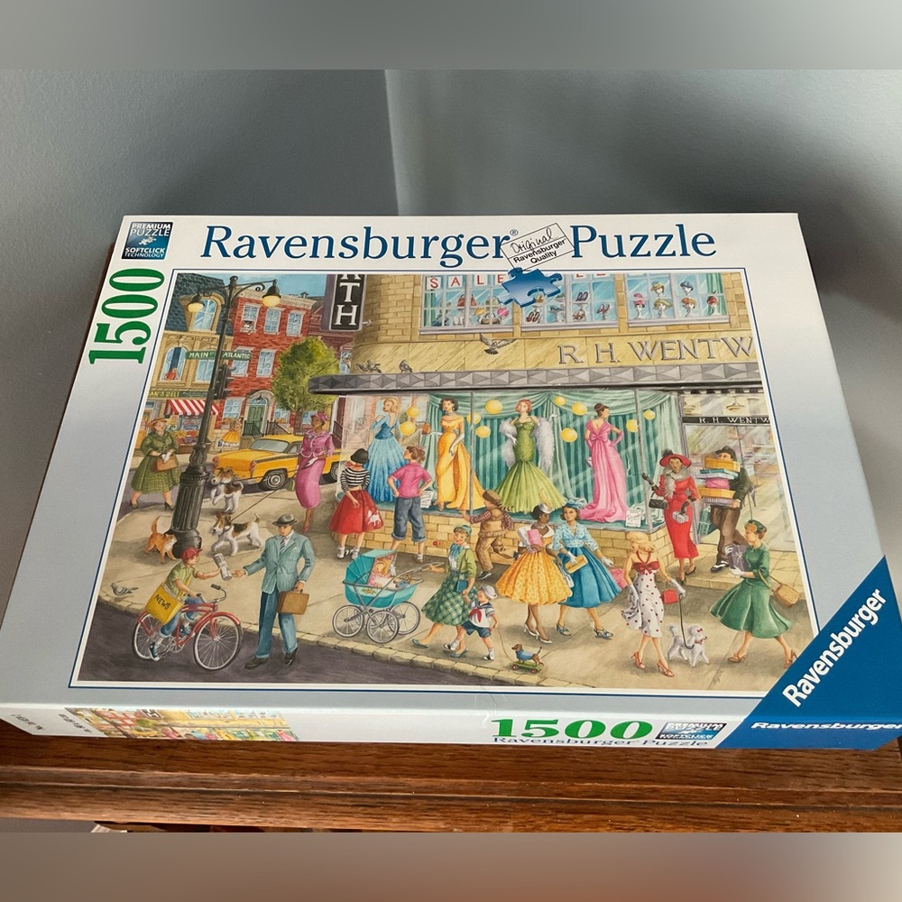 Ravensburger Sidewalk Fashion